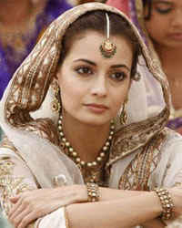 Dia Mirza